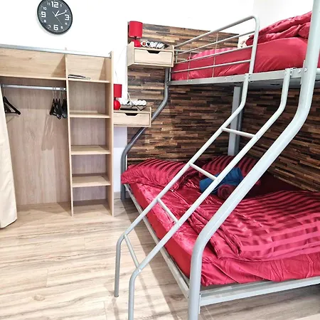 Joli Studio: Parc View With Parking And Garden Access Apartment *