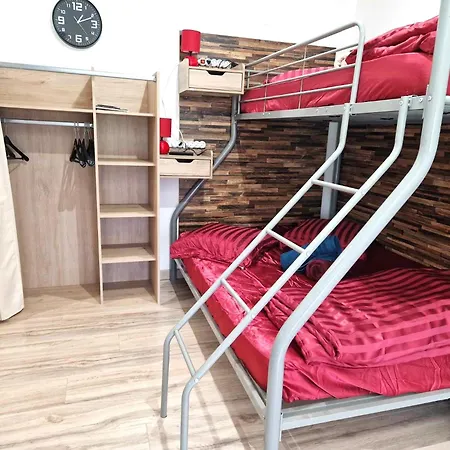 09 - Joli Avec 2 Lits, Equipe Pour 1, 2 Ou 3 Personnes Maximum, Vue Sur Parc Arbore, Parking Privatif Gratuit, Grand Fourgon Possible, Le Linge De Maison Est Fourni 公寓 *